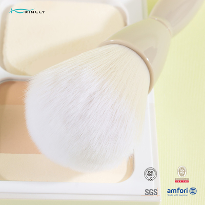 Brosse de mélange de poudre de brosse de maquillage de base de Kinlly pour la base molle de maquillage