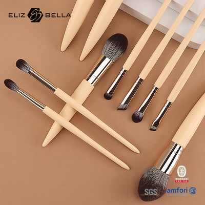 Un ensemble de pinceaux de maquillage personnalisé