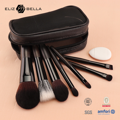 Un kit de pinceau de maquillage à la mode, un ajout parfait à votre collection, petit pinceau avec sac cosmétique fermeture à glissière