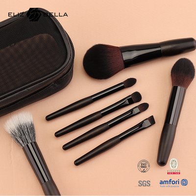 Un kit de pinceau de maquillage à la mode, un ajout parfait à votre collection, petit pinceau avec sac cosmétique fermeture à glissière