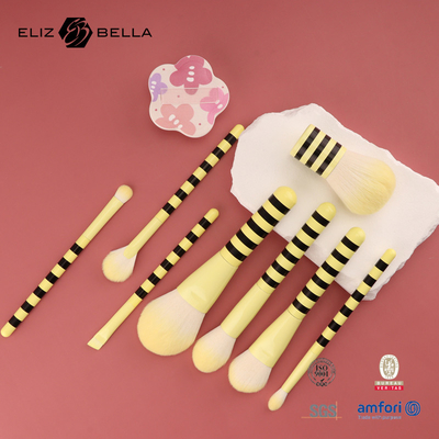 Des pinceaux de maquillage professionnels de luxe, des kits de maquillage avec des cheveux synthétiques et une poignée en bois