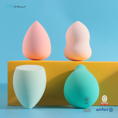 Le cadeau humide sec de mélangeur de beauté de l'utilisation 4pcs a placé le polyuréthane hydrophile de l'eau impeccable de 100%