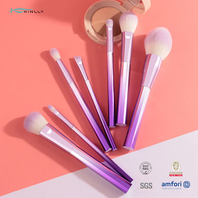 Un ensemble de pinceaux de maquillage en 6 pièces