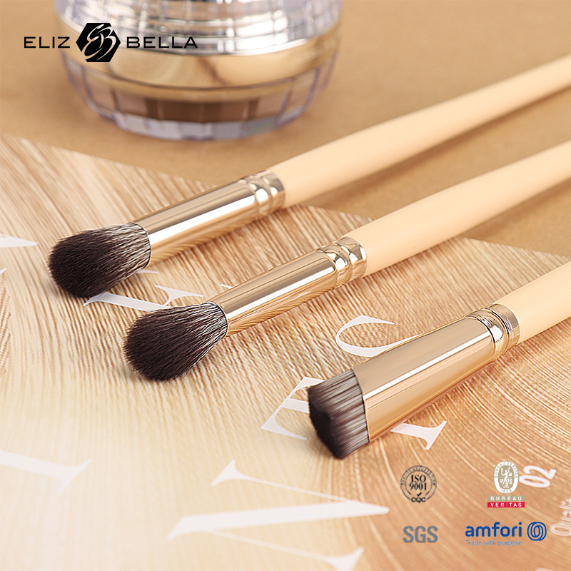 LOGO personnalisé Accepté Kit de maquillage de pinceau pour poudre et manche en plastique ABS
