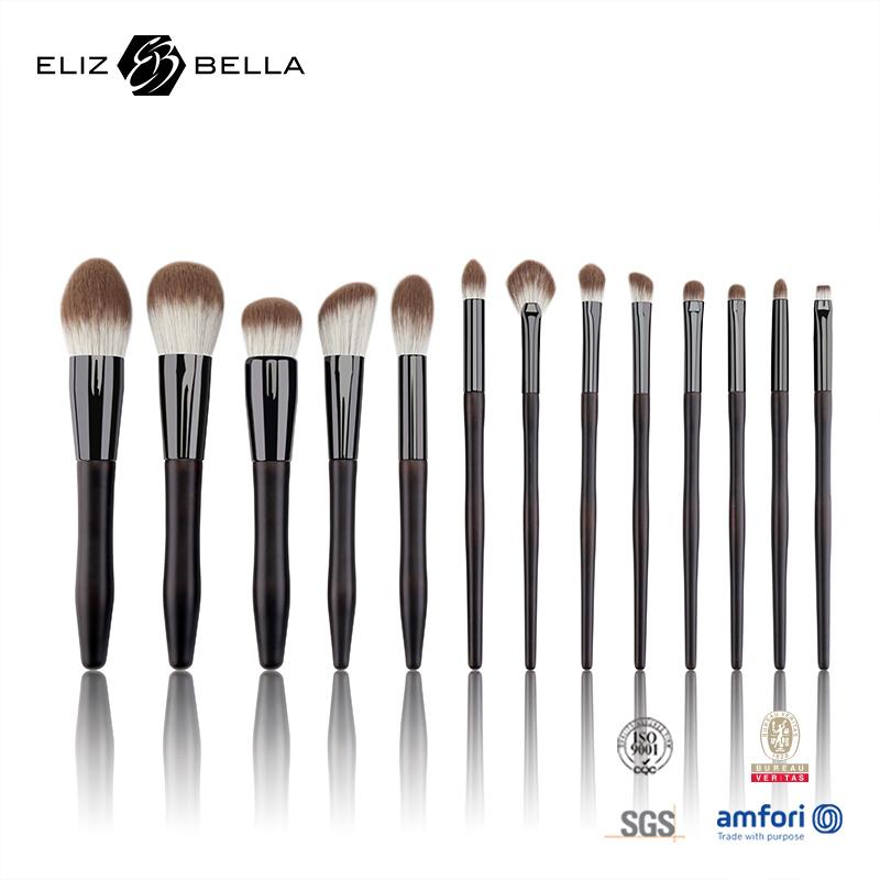 Professional Synthetic Travel Makeup Brush Set, Customizable Colors & Logo | Black & OEM Options Available,Hygienic, Compact & Portable for On-the-Go Touch-Ups